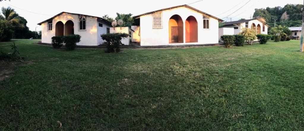 Hosteria Pacific Stone Esmeraldas Dış mekan fotoğraf